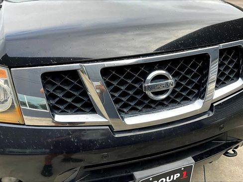 Used 2014 Nissan Armada Platinum image 28