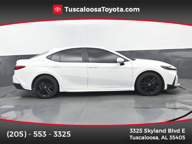 Used 2026 Toyota Camry SE FWD image 1