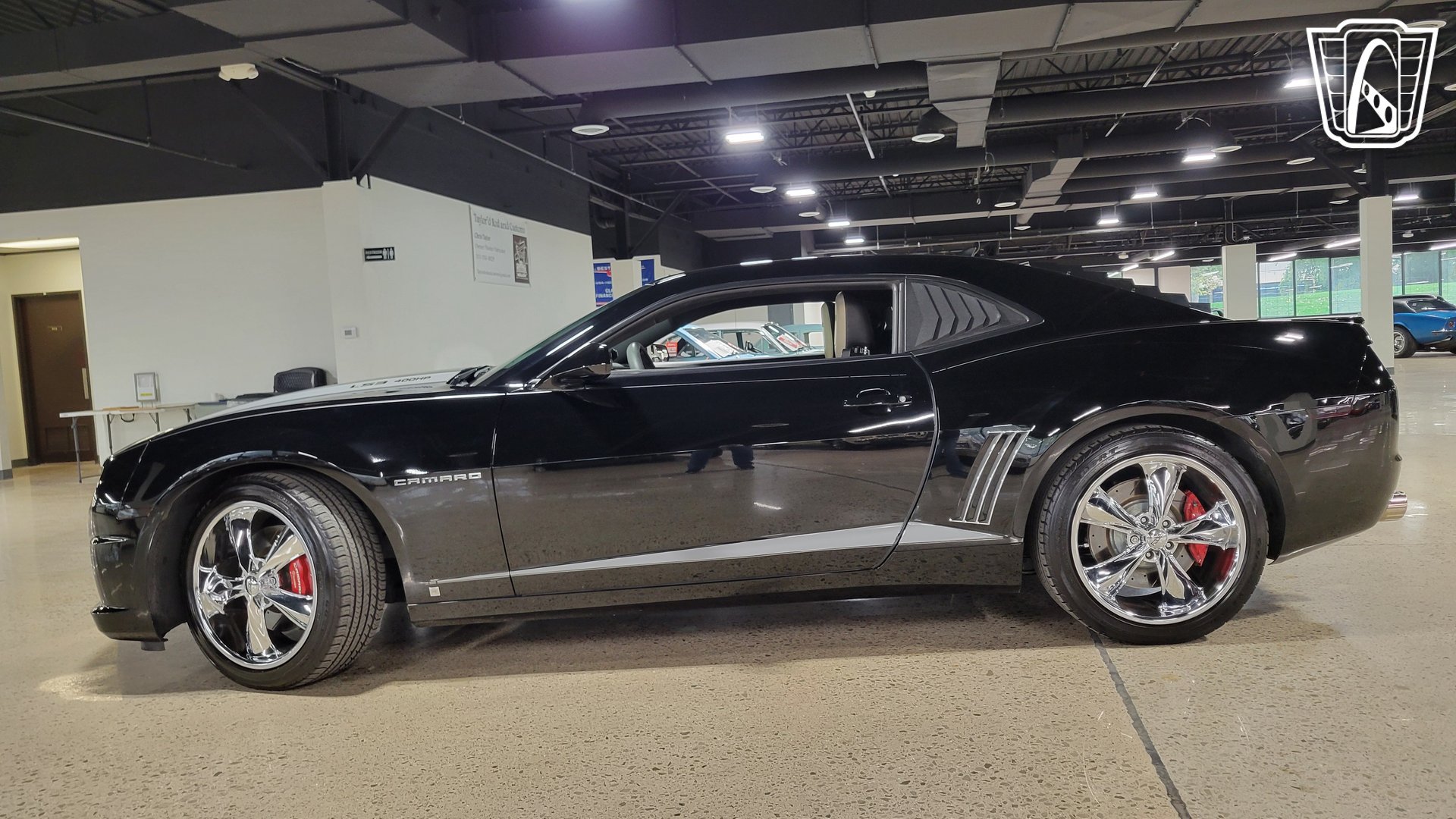Used 2010 Chevrolet Camaro SS w/ RS Package RWD image 2