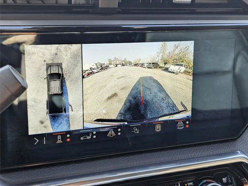 Used 2024 GMC Sierra 3500 Denali w/ Denali Reserve Package image 21