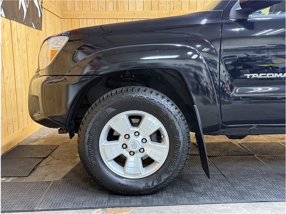 Used 2014 Toyota Tacoma 4x4 Double Cab w/ TRD Sport Package image 9