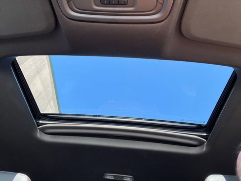 Used 2021 GMC Sierra 3500 Denali w/ Denali Ultimate Package image 14