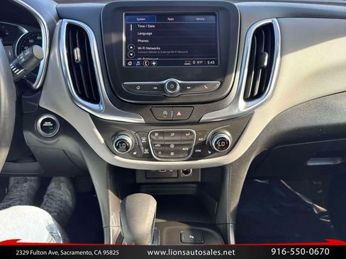 Used 2022 Chevrolet Equinox LT w/ Driver Convenience Package AWD/4WD image 17