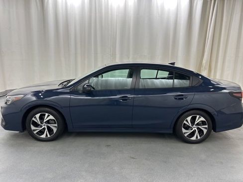 Used 2024 Subaru Legacy Premium image 3