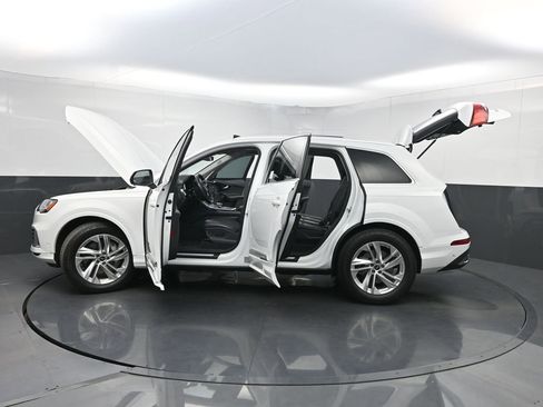 Used 2023 Audi Q7 3.0T Premium Plus image 37