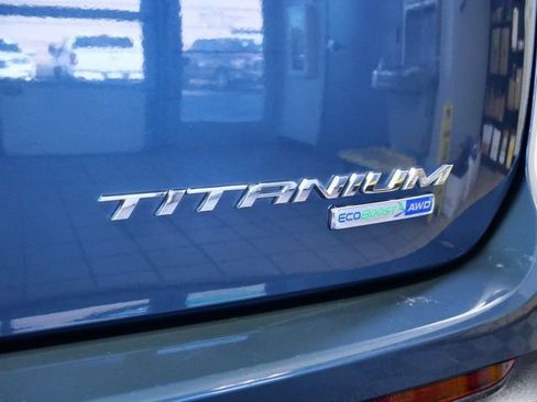 Used 2016 Ford Edge Titanium w/ Technology Package AWD/4WD image 7