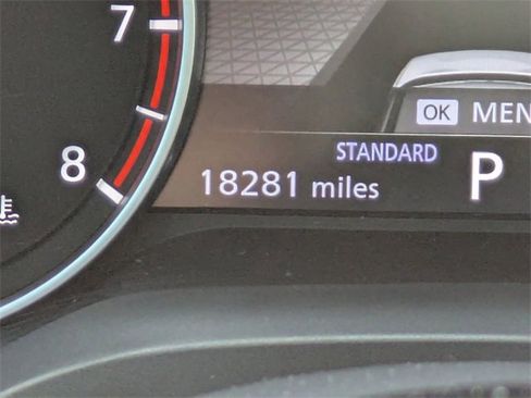 Used 2022 Nissan Rogue SV image 30