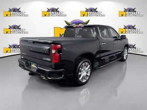 Used 2023 Chevrolet Silverado 1500 High Country w/ Technology Package image 5