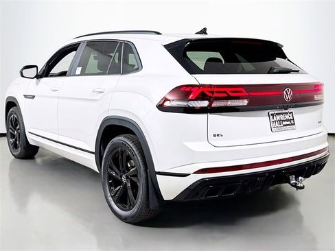New 2026 Volkswagen Atlas Cross Sport SEL R-Line image 3