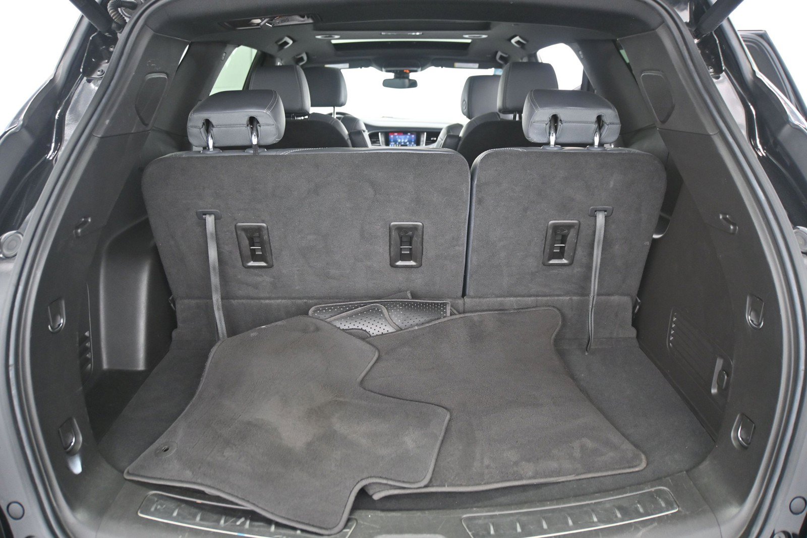 Used 2023 Buick Enclave Essence w/ Experience Buick Package AWD/4WD image 16