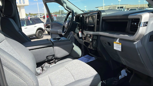 New 2026 Ford F250 4x4 Crew Cab Super Duty image 12