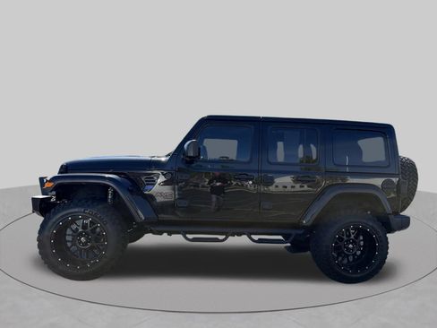 Used 2020 Jeep Wrangler Unlimited Sahara w/ Uconnect 4C Nav & Sound Group AWD/4WD image 2