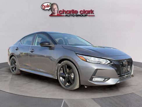 Certified 2023 Nissan Sentra SR w/ Midnight Edition Package FWD image 7