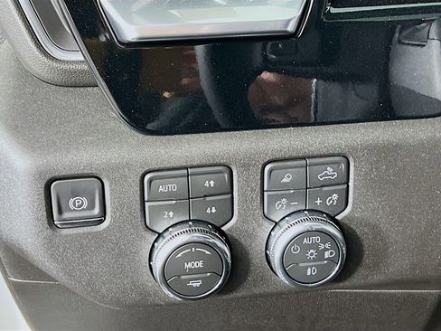 New 2026 GMC Sierra 1500 Elevation w/ Elevation Premium Package image 8