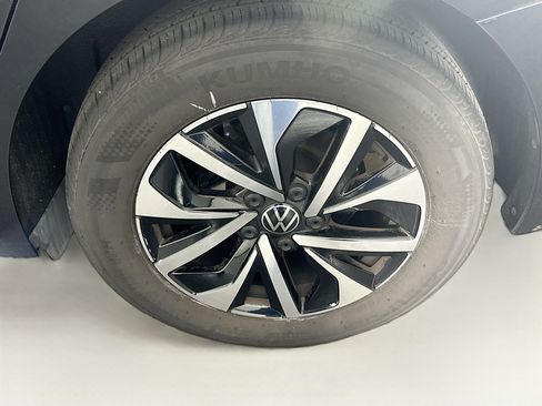 Used 2025 Volkswagen Jetta S image 11