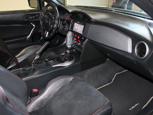 Used 2015 Subaru BRZ Limited w/ Popular Package #1B RWD image 21