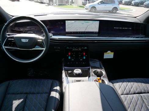 Used 2026 Cadillac Escalade IQ Sport 1 w/ LPO, Floor Liner Package image 7