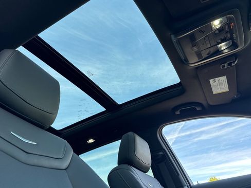 Certified 2023 Cadillac XT6 Premium Luxury w/ Technology Package image 18