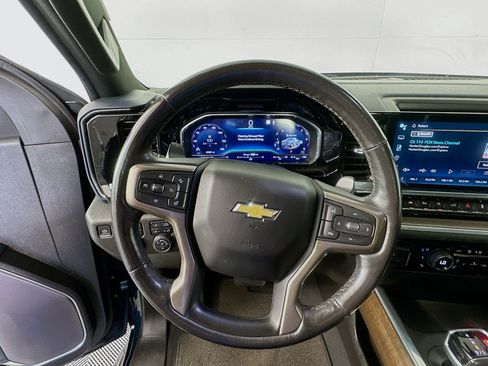Used 2022 Chevrolet Silverado 1500 High Country AWD/4WD image 11