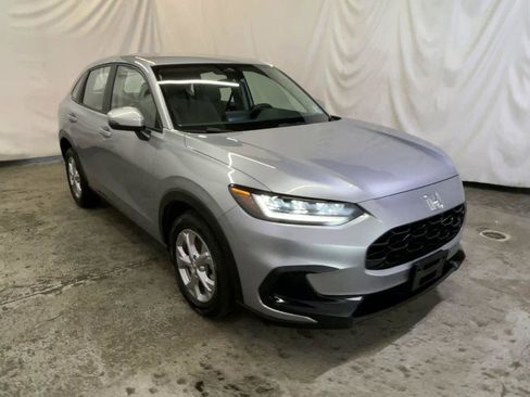 Certified 2023 Honda HR-V LX image 2