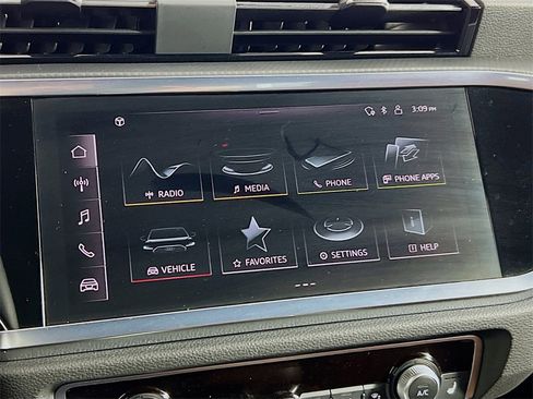 Used 2023 Audi Q3 2.0T Premium w/ Convenience Package image 15