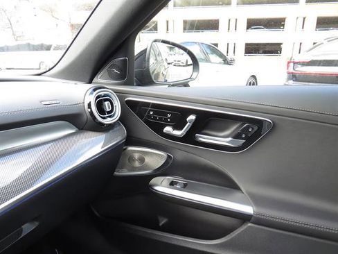 Used 2025 Mercedes-Benz C 300 4MATIC Sedan image 16