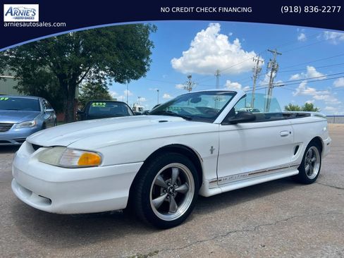 Used 1998 Ford Mustang Convertible RWD image 1