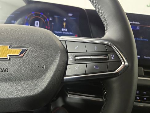 Certified 2025 Chevrolet Equinox LT w/ Safety and Technology Package image 16