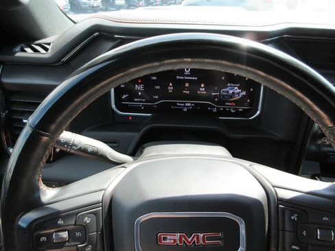 Certified 2024 GMC Sierra 2500 AT4 w/ AT4 Preferred Package AWD/4WD image 35