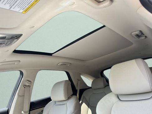 New 2026 Genesis GV70 2.5T Advanced AWD/4WD image 27