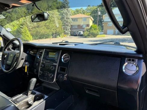 Used 2017 Ford Expedition EL XL w/ Equipment Group 101A image 20
