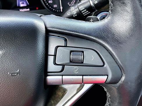 Used 2022 Cadillac XT6 Premium Luxury w/ Technology Package image 21