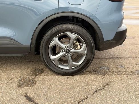 Used 2025 Ford Escape ST-Line image 9