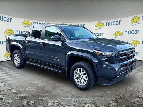 Certified 2025 Toyota Tacoma SR5 AWD/4WD image 1