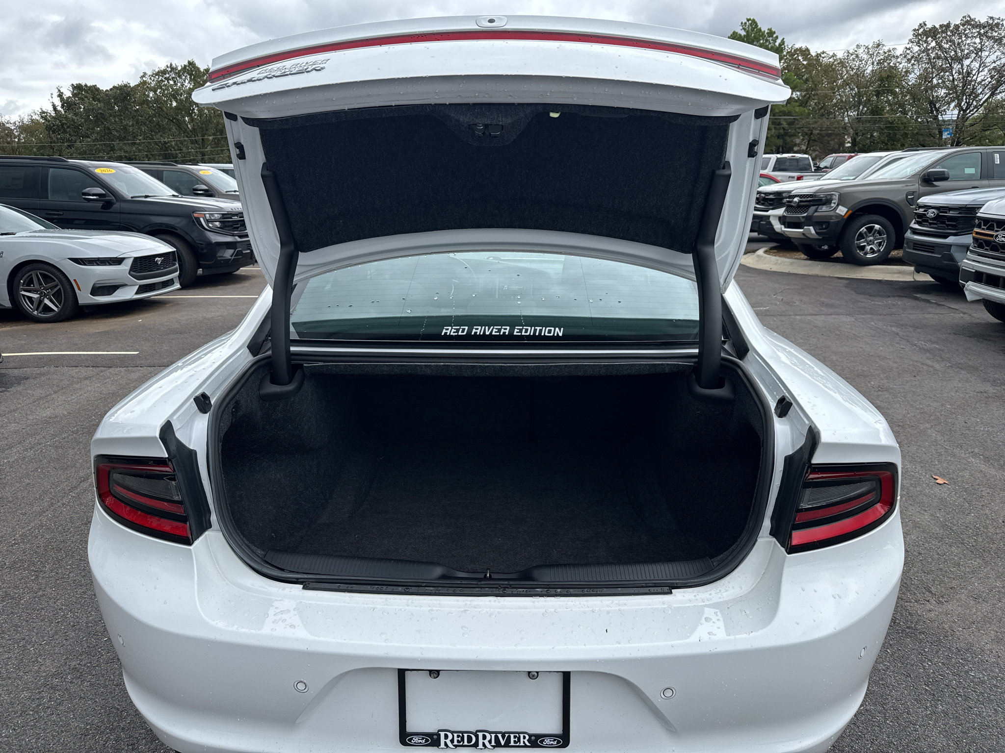 Used 2023 Dodge Charger SXT RWD image 18