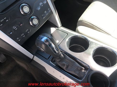 Used 2013 Ford Explorer XLT image 14