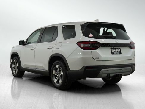 Used 2023 Honda Pilot EX-L image 3