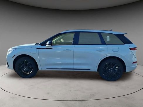 New 2026 Lincoln Corsair Grand Touring image 2