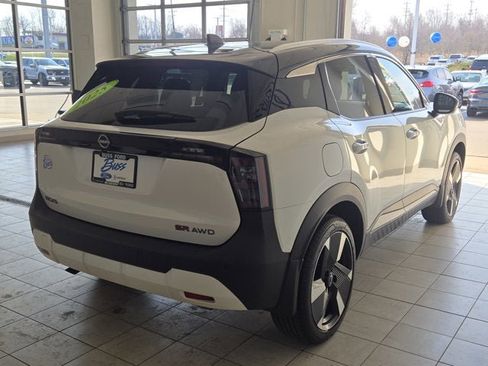 Used 2025 Nissan Kicks SR image 10