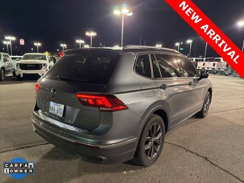 Used 2023 Volkswagen Tiguan SE image 3
