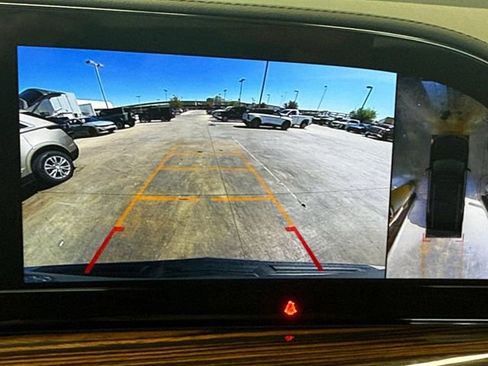 Certified 2024 Cadillac Escalade Premium Luxury image 9