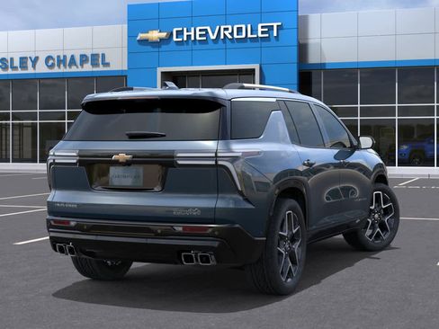 New 2026 Chevrolet Traverse High Country w/ LPO, Floor Liner Package FWD image 5