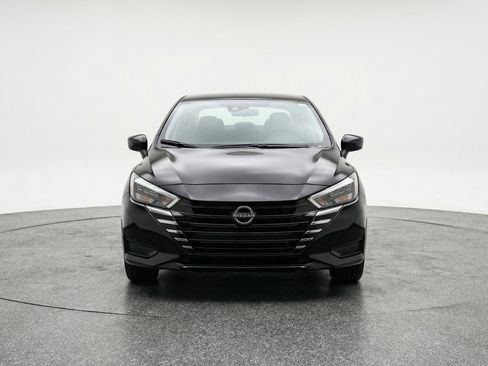 Used 2025 Nissan Versa SV FWD image 2