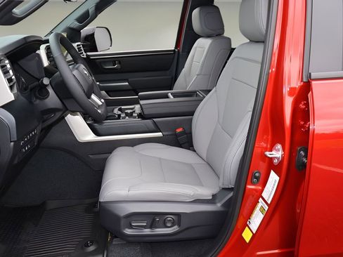 New 2026 Toyota Tundra SR5 AWD/4WD image 12