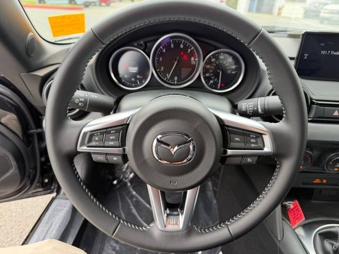 New 2026 MAZDA MX-5 Miata Sport RWD image 15