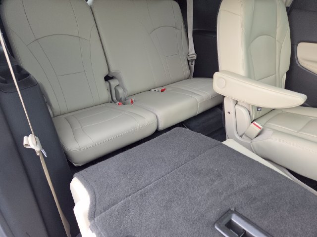 Used 2020 Buick Enclave Essence w/ Sound and Sites Package FWD image 23