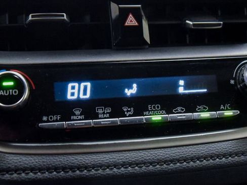 Used 2020 Toyota Corolla XSE image 17