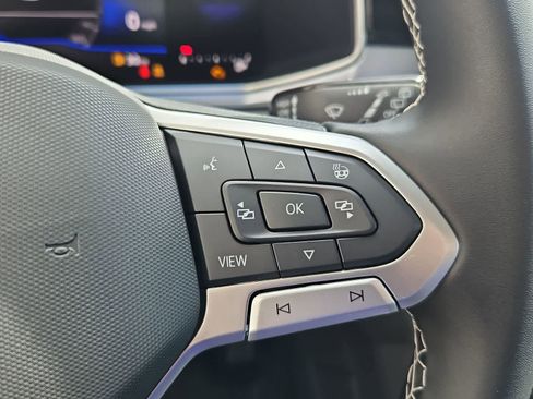 New 2026 Volkswagen Taos SE FWD image 25