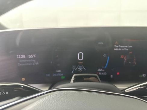 Used 2023 Cadillac Lyriq AWD image 17