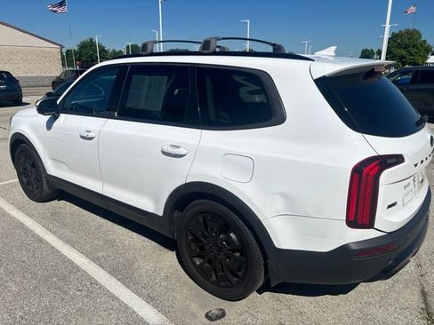 Used 2021 Kia Telluride SX w/ SX Prestige Package AWD/4WD image 3